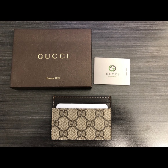 gucci supreme card case